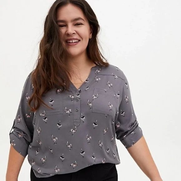 torrid Tops - Torrid Harper Grey Ostrich Print Twill Pullover Blouse Pockets l Plus Size 3X